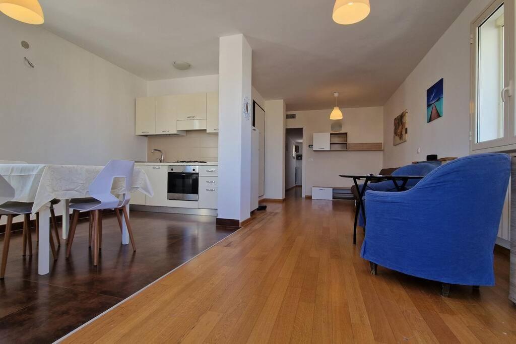 "Elle Home" Attico Panoramico Lecce Luaran gambar